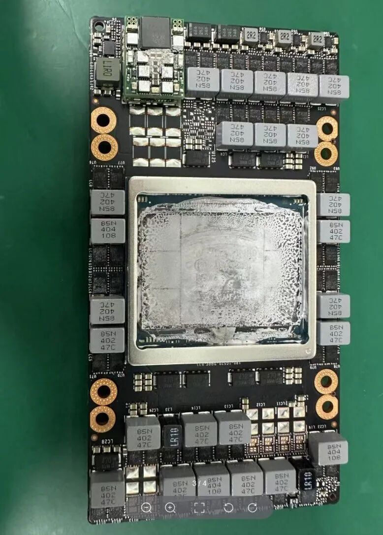 8卡变7卡、93°C还在Throttling:卡没坏,是热到"自我降速"了